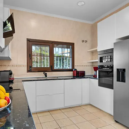 Picasso Вилла *